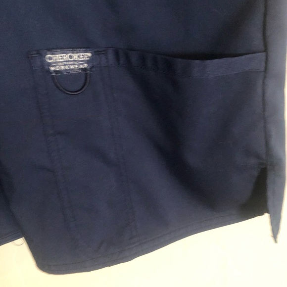 Cherokee Navy Scrub Top Small - Picture 3 of 5